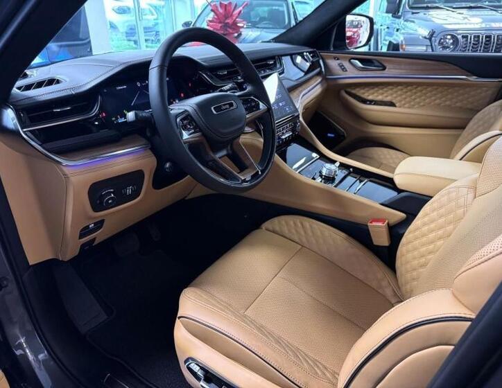 Jeep Grand Cherokee 7