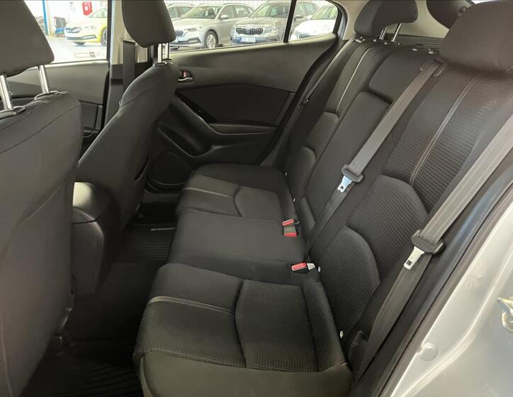 Mazda 3 21