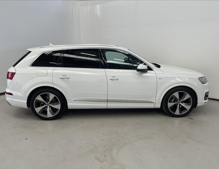 Audi Q7 3