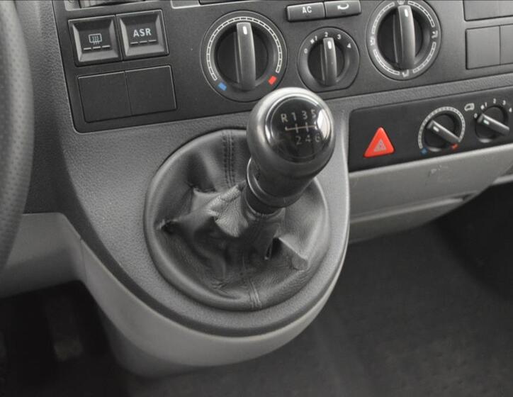 Volkswagen Transporter 15