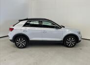 Volkswagen T-Roc 3