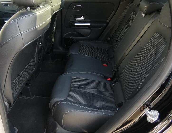 Mercedes-Benz GLA 19