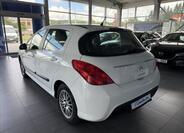 Peugeot 308 4