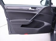 Volkswagen Golf 11