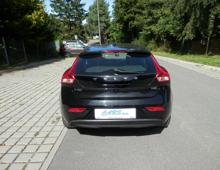 Volvo V40 8