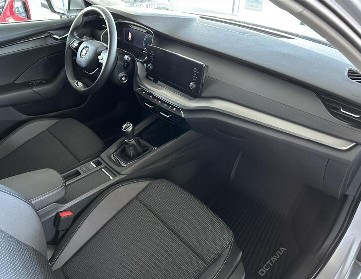 Škoda Octavia 9
