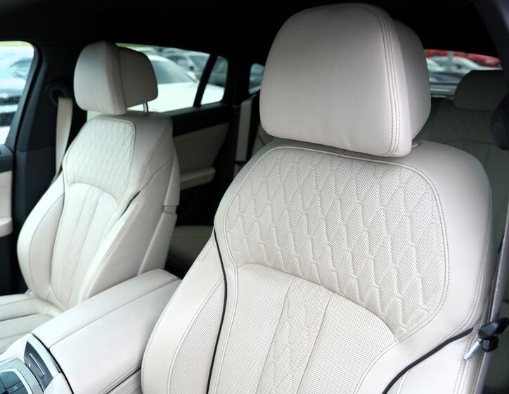 BMW X6 26