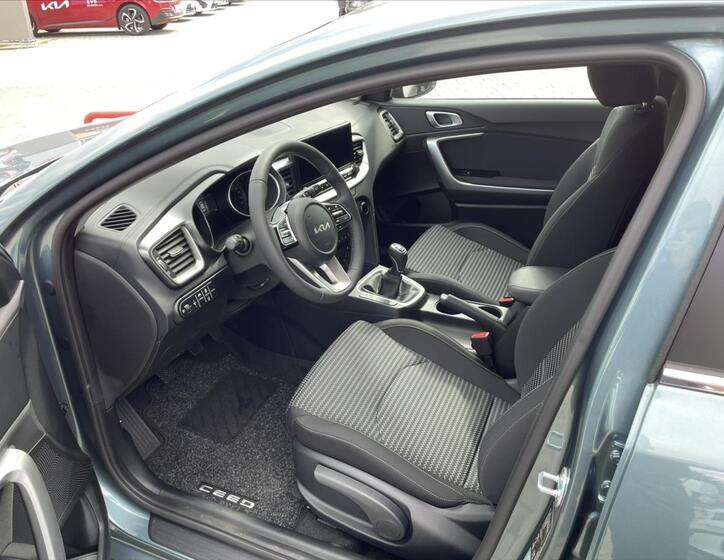 KIA Ceed 9
