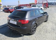 Audi A3 8