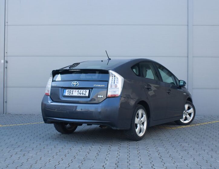 Toyota Prius 5