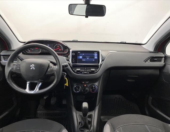 Peugeot 208 9