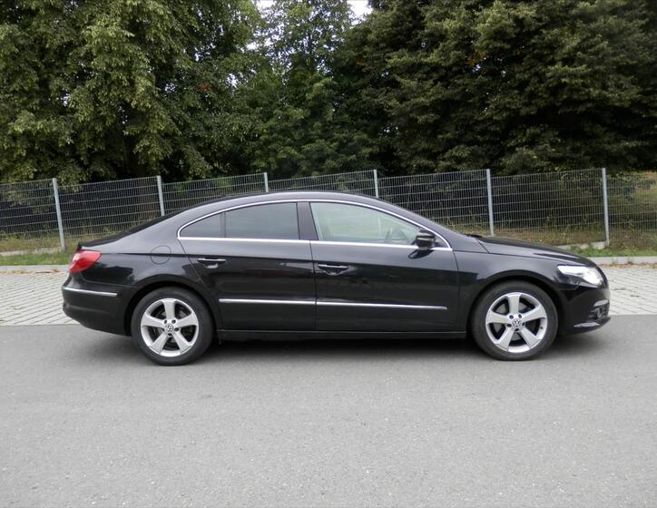 Volkswagen Passat 10