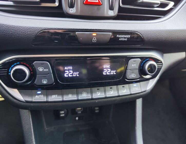 Hyundai i30 22
