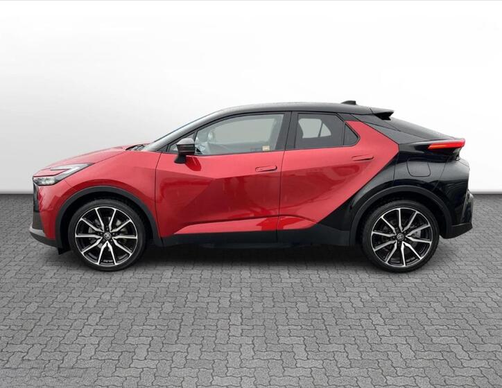 Toyota C-HR 4