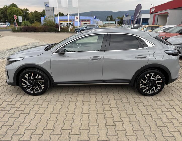 KIA XCeed 4