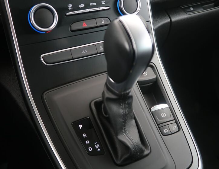Renault Scénic 30