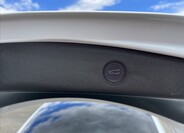Tesla Model 3 28