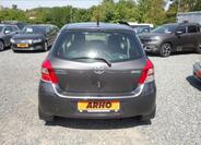 Toyota Yaris 4