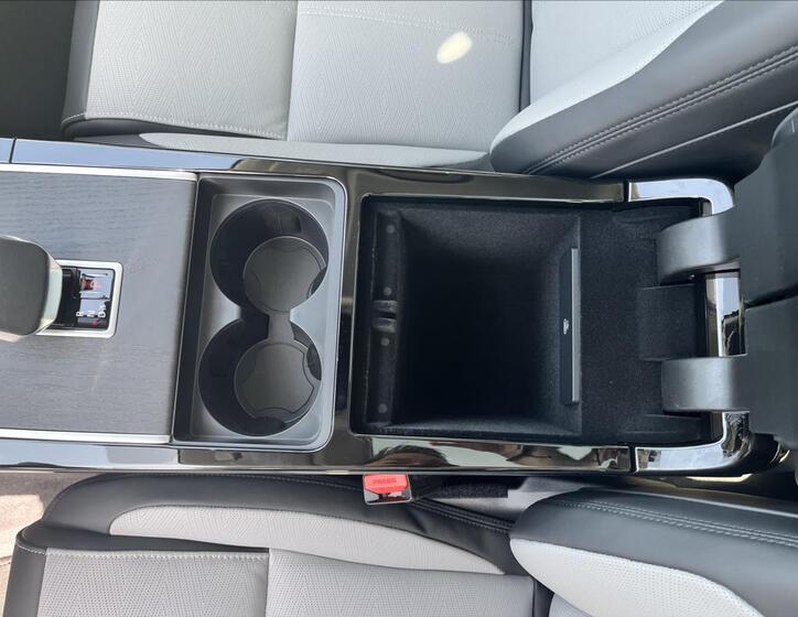 Land Rover Range Rover Velar 35