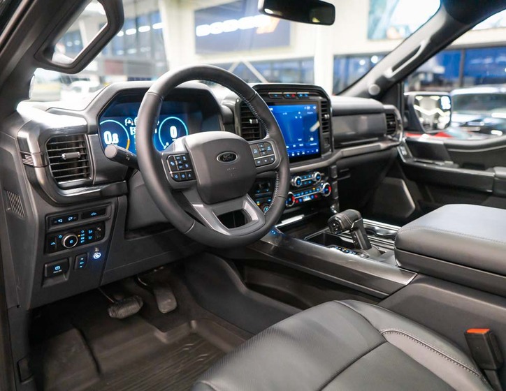 Ford F-150 16