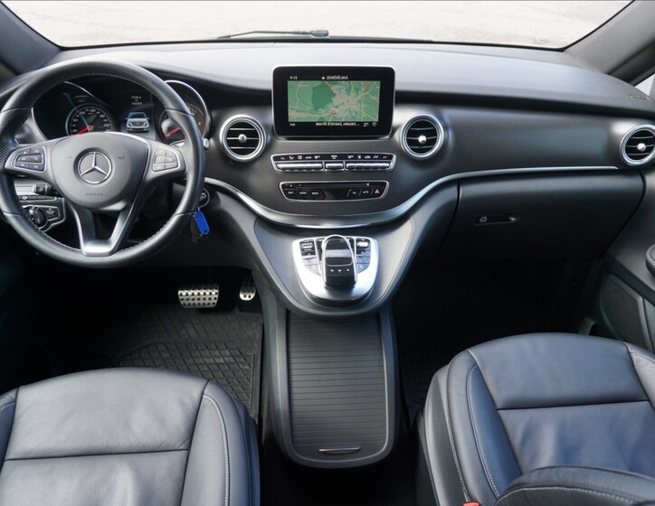 Mercedes-Benz Třídy V 9