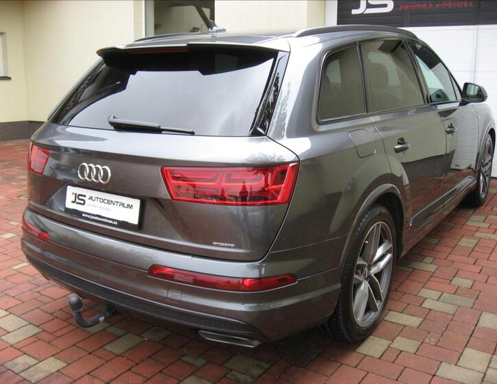Audi Q7 7