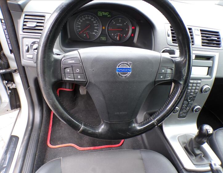 Volvo V50 12