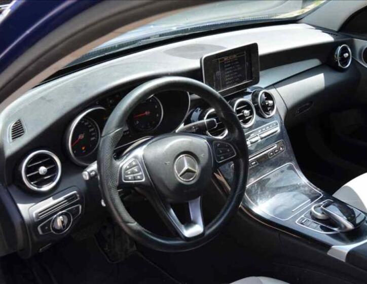 Mercedes-Benz Třídy C 12