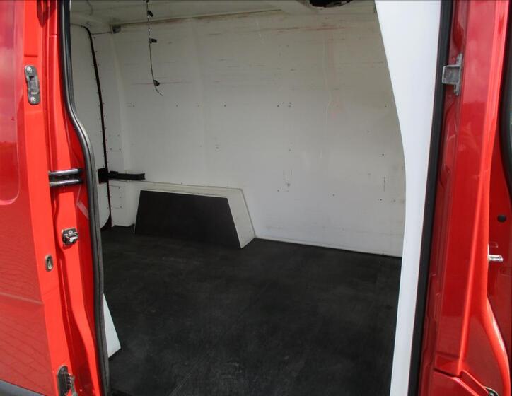 Renault Master 9