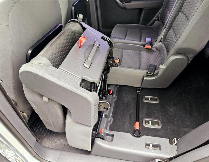 Volkswagen Touran 25