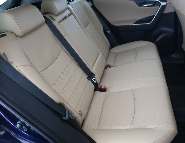 Toyota RAV4 14