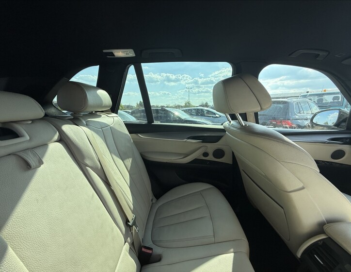 BMW X5 30