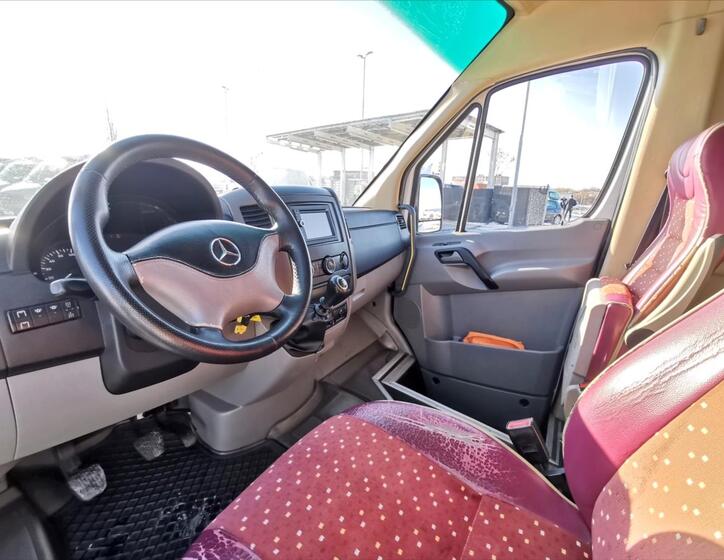 Mercedes-Benz Ostatní 6