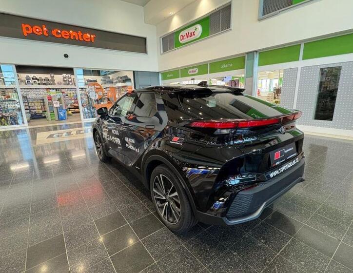Toyota C-HR 5