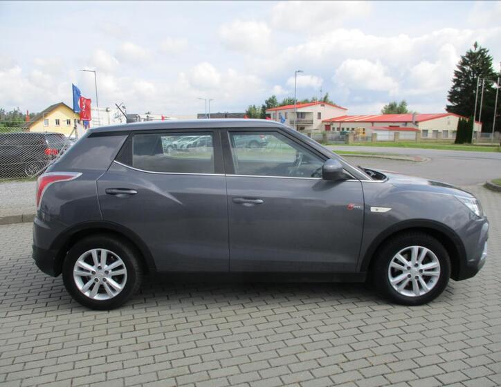 SsangYong Tivoli 5