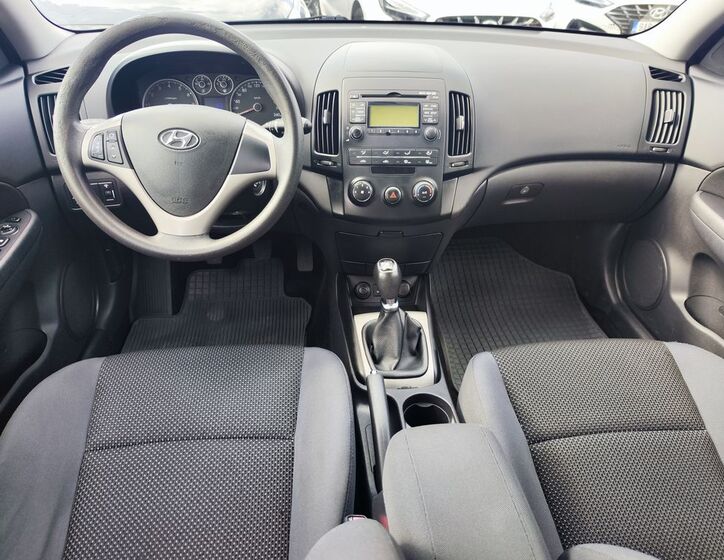 Hyundai i30 12