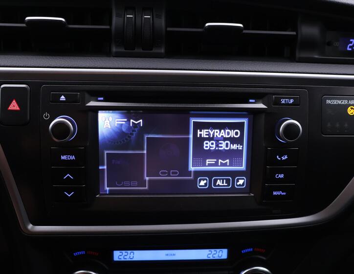 Toyota Auris 25