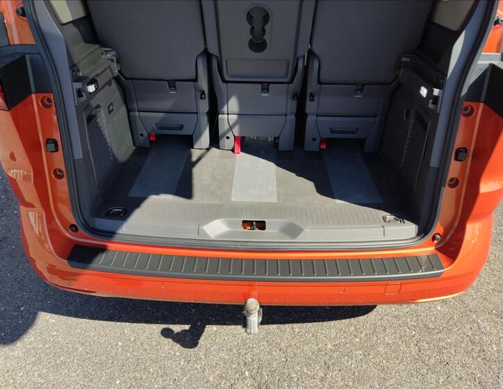 Volkswagen Multivan 27