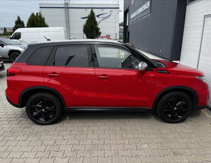 Suzuki Vitara 5
