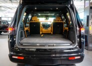 Jeep Grand Wagoneer 6