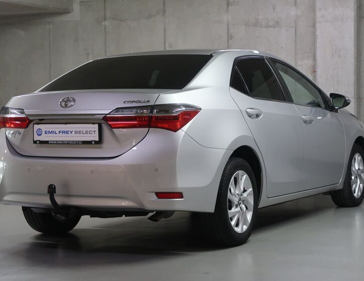 Toyota Corolla 5