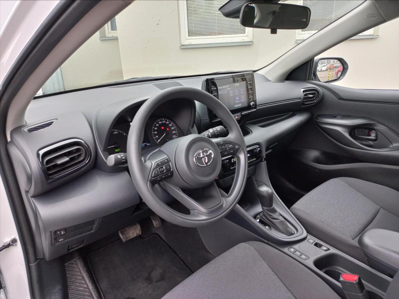 Toyota Yaris 11