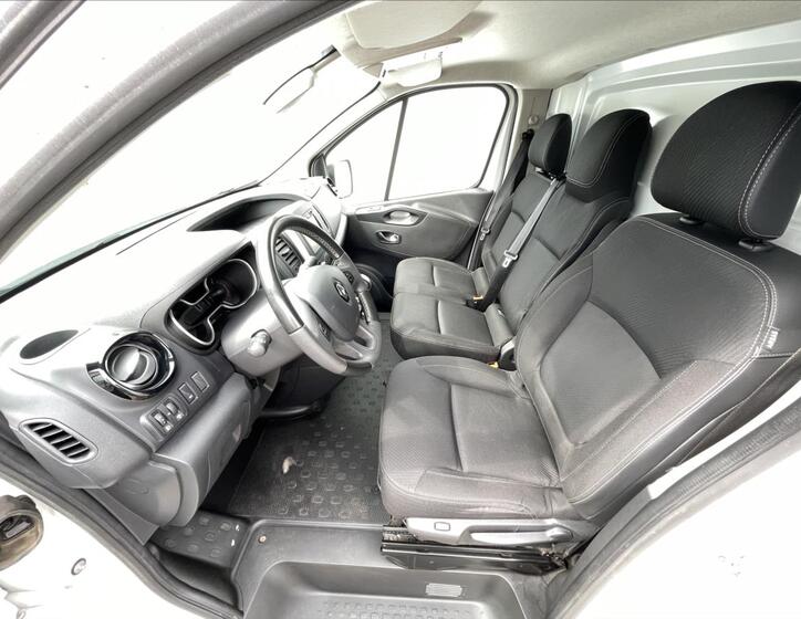 Renault Trafic 4