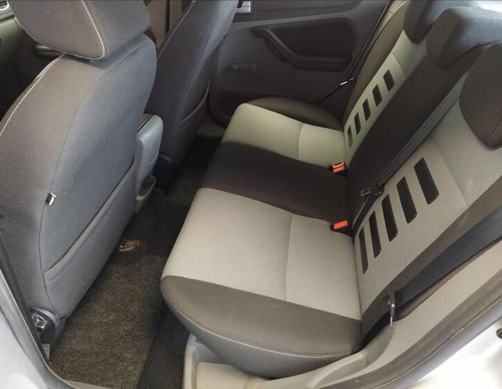 Ford Focus 10