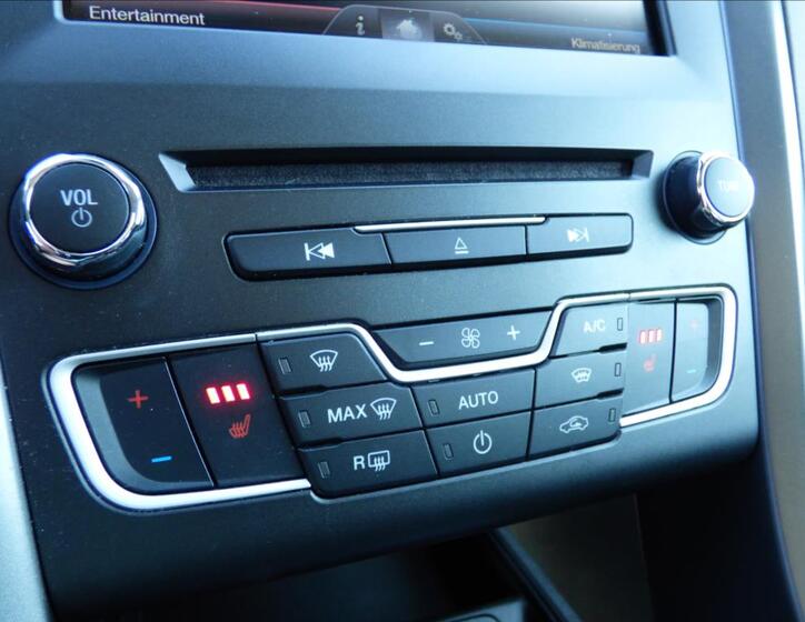 Ford Mondeo 41