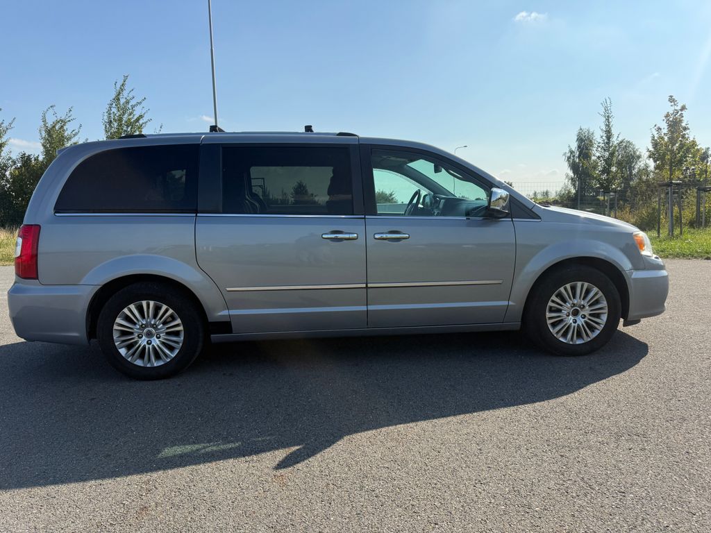 Lancia Voyager