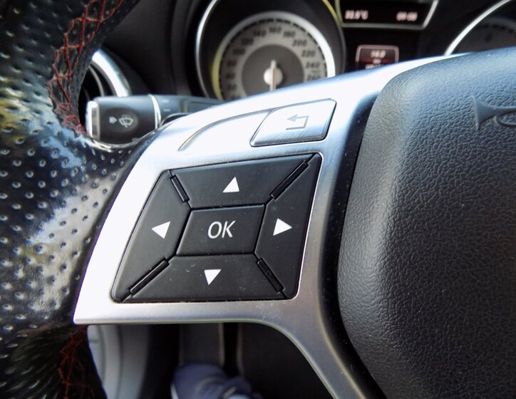 Mercedes-Benz CLA 25