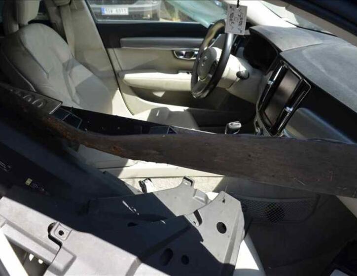 Volvo S90 26