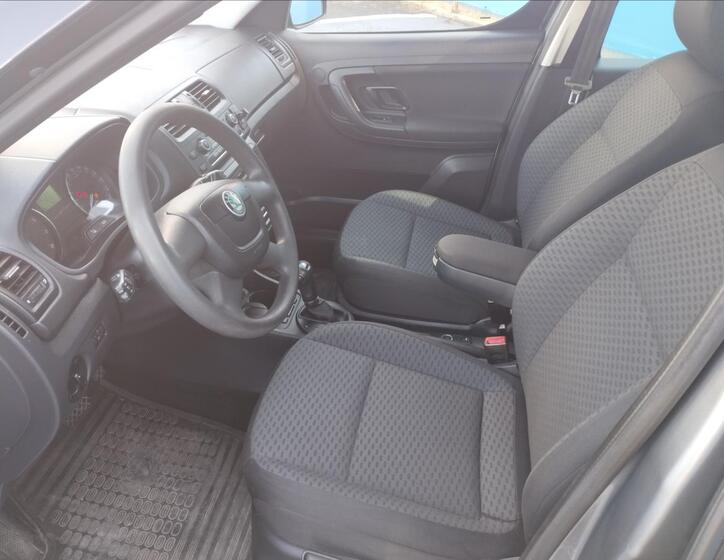 Škoda Roomster 7