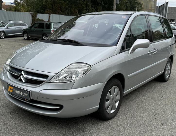 Citroën C8 13